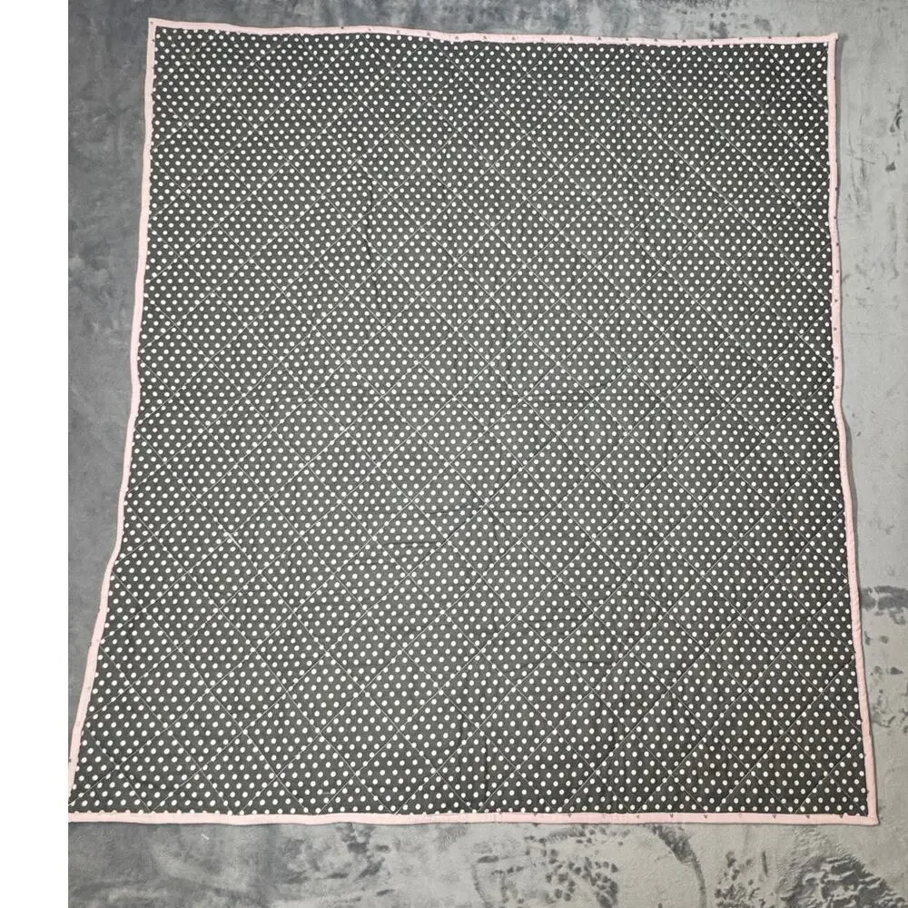 Handmade baby crib quilt 33
